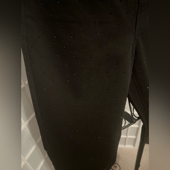 CACHE Black Denim Studded Black Bead/Stud Jean Pants Size 2 - Picture 4 of 12